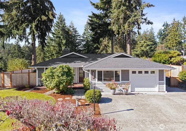 Single family home for sale at 5024 66th Avenue W, University Place, WA 98467 | MLS# NWM2594541