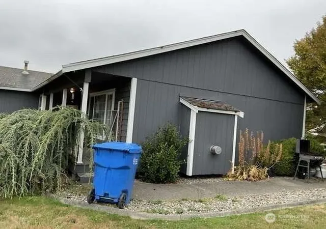 Photo 2 of Single family home for sale at 5315 78th Street E, Tacoma, WA 98443 | MLS# NWM2594544 | Listing updated on 2026-10-16