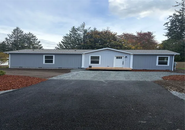 Manufactured home for sale at 11519 199th Avenue E, Bonney Lake, WA 98391 | MLS# NWM2594550