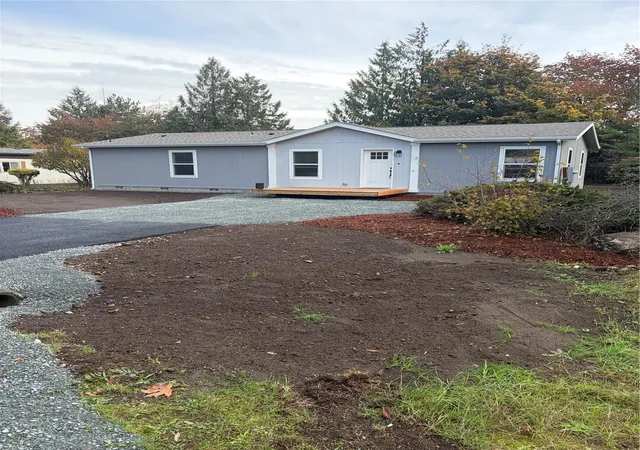 Photo 2 of Manufactured home for sale at 11519 199th Avenue E, Bonney Lake, WA 98391 | MLS# NWM2594550 | Listing updated on 2026-10-27