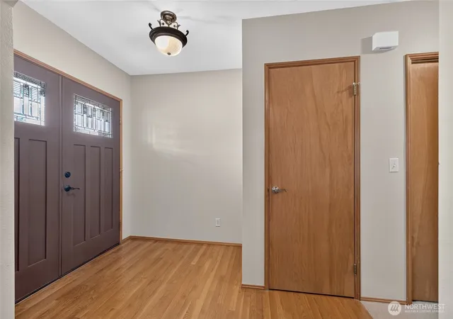 Photo 3 of Single family home for sale at 3005 Roosevelt Ave, Enumclaw, WA 98022 | MLS# NWM2594566 | Listing updated on 2026-10-15