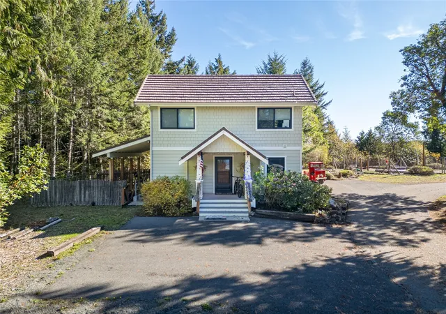 Single family home for sale at 336 Hunt Rd, Port Angeles, WA 98363 | MLS# NWM2594577