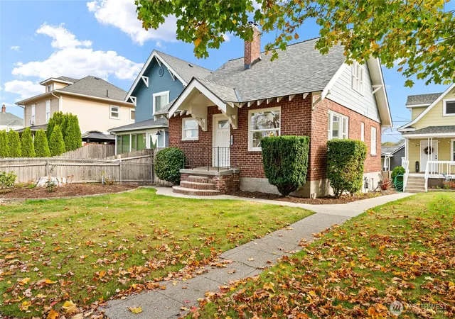Photo 1 of Condo for sale at 2407 Lombard Ave #A, Everett, WA 98201 | MLS# NWM2594582 | Listing updated on 2026-10-16