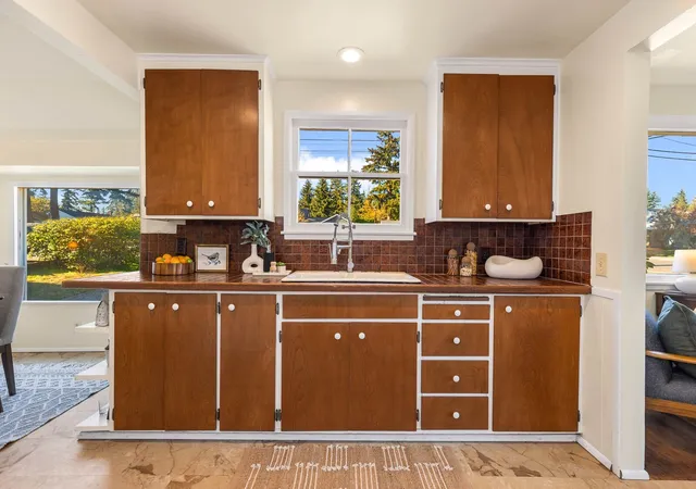Photo 4 of Single family home for sale at 15910 1st Avenue NW, Shoreline, WA 98177 | MLS# NWM2594588 | Listing updated on 2026-10-26