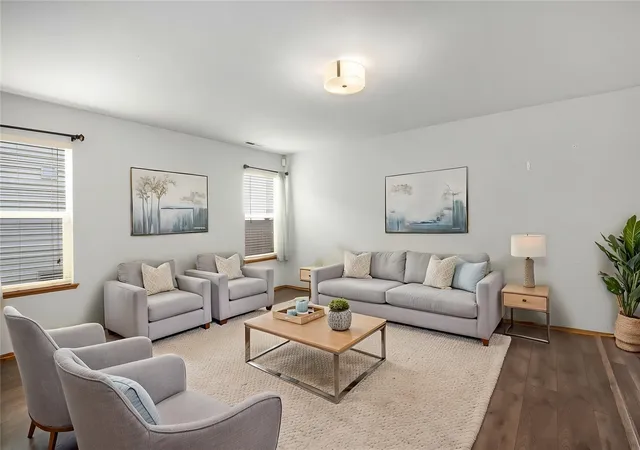 Photo 4 of Single family home for sale at 248 Ferndale Ct NE, Renton, WA 98056 | MLS# NWM2594610 | Listing updated on 2026-10-21