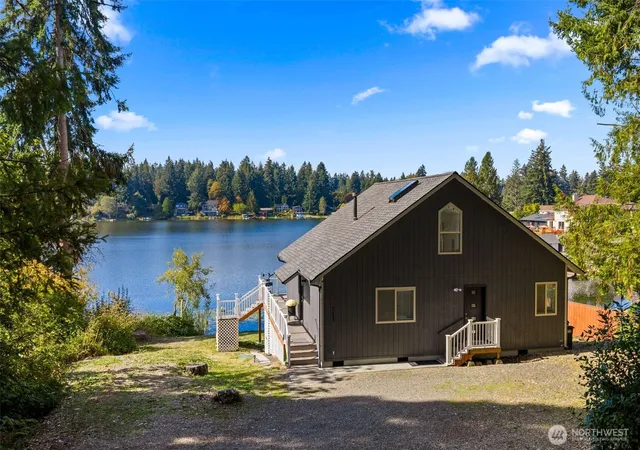 Photo 1 of Single family home for sale at 5033 Atchinson Dr SE, Olympia, WA 98513 | MLS# NWM2594628 | Listing updated on 2026-10-15