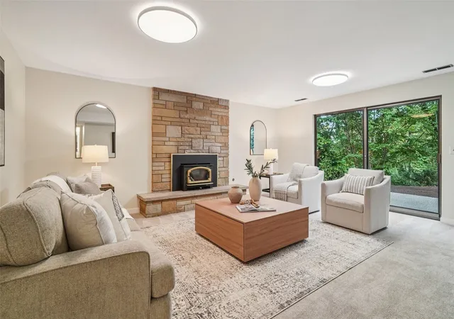 Photo 4 of Single family home for sale at 14469 NE 12th Place, Bellevue, WA 98007 | MLS# NWM2594638 | Listing updated on 2026-10-19