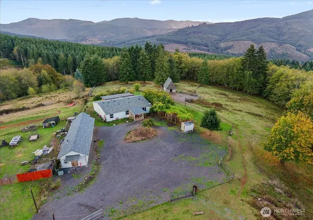 Photo 1 of Manufactured home for sale at 424 Maranatha Rd, Kelso, WA 98626 | MLS# NWM2594647 | Listing updated on 2026-10-29