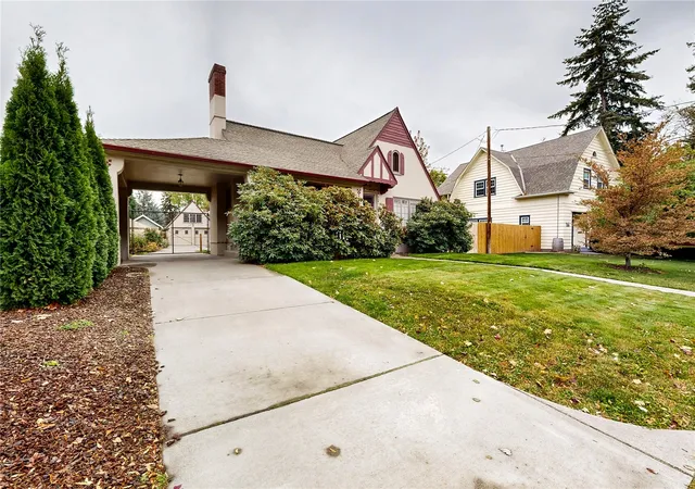 Photo 2 of Single family home for sale at 1122 E Isaacs Ave, Walla Walla, WA 99362 | MLS# NWM2594654 | Listing updated on 2026-10-21