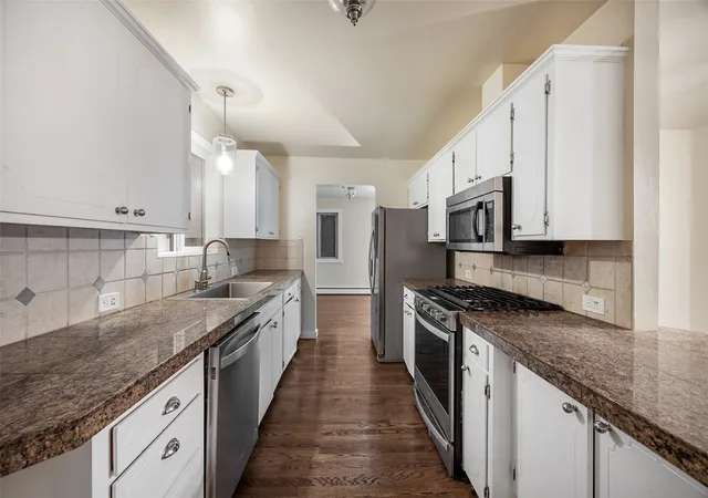 Photo 4 of Single family home for sale at 927 Van Jan St, Snohomish, WA 98290 | MLS# NWM2594658 | Listing updated on 2026-10-20