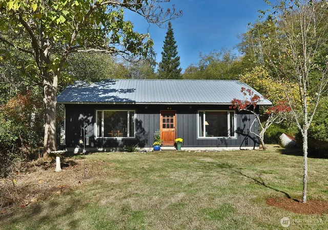 Photo 1 of Single family home for sale at 5087 Ollom Dr, Freeland, WA 98249 | MLS# NWM2594671 | Listing updated on 2026-10-20