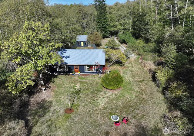 Photo 4 of Single family home for sale at 5087 Ollom Dr, Freeland, WA 98249 | MLS# NWM2594671 | Listing updated on 2026-10-20