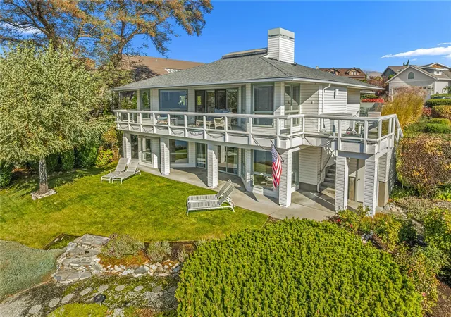 Photo 3 of Single family home for sale at 238 Manson View Dr, Manson, WA 98831 | MLS# NWM2594683 | Listing updated on 2026-10-21