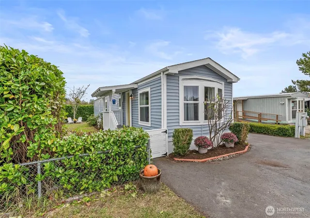 Photo 1 of Manufactured home for sale at 6603 Fawn Ln #15, Long Beach, WA 98631 | MLS# NWM2594703 | Listing updated on 2026-10-14