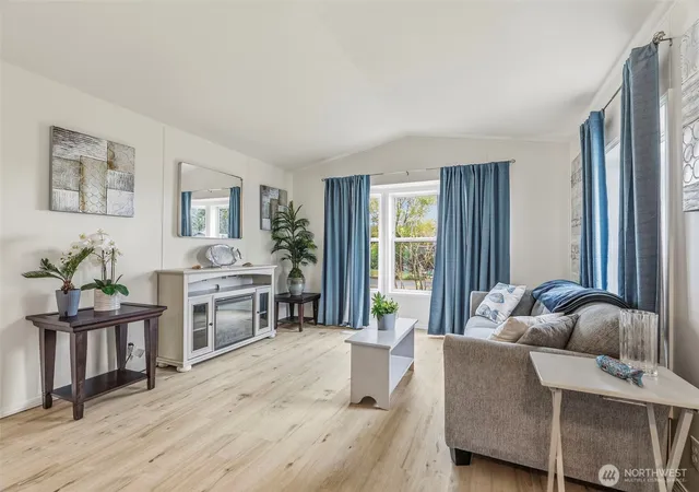 Photo 2 of Manufactured home for sale at 6603 Fawn Ln #15, Long Beach, WA 98631 | MLS# NWM2594703 | Listing updated on 2026-10-14