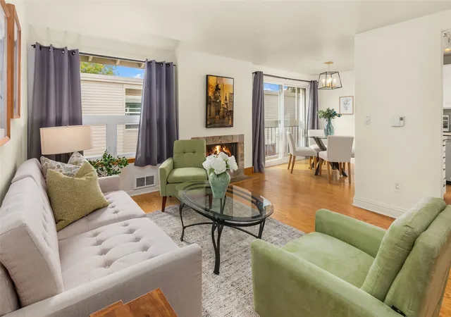 Photo 2 of Townhouse for sale at 202 W Olympic Pl #302, Seattle, WA 98119 | MLS# NWM2594709 | Listing updated on 2026-10-23