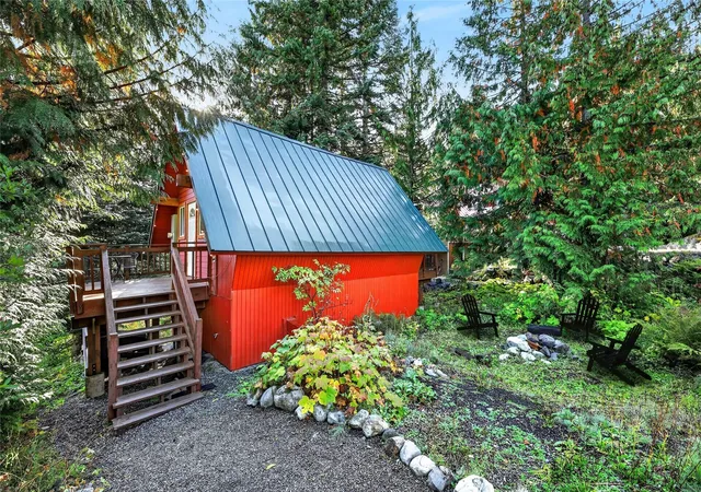 Photo 1 of Single family home for sale at 210 Chamonix Pl, Snoqualmie Pass, WA 98068 | MLS# NWM2594722 | Listing updated on 2026-10-29