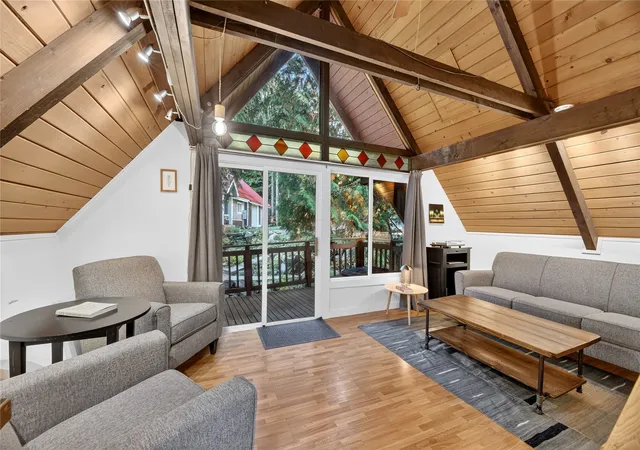 Photo 4 of Single family home for sale at 210 Chamonix Pl, Snoqualmie Pass, WA 98068 | MLS# NWM2594722 | Listing updated on 2026-10-29