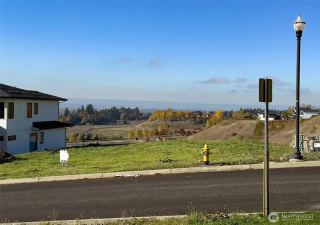 Photo 3 of Single family home for sale at 4402 Se Ascension Dr, Camas, WA 98607 | MLS# NWM2594733 | Listing updated on 2026-10-15