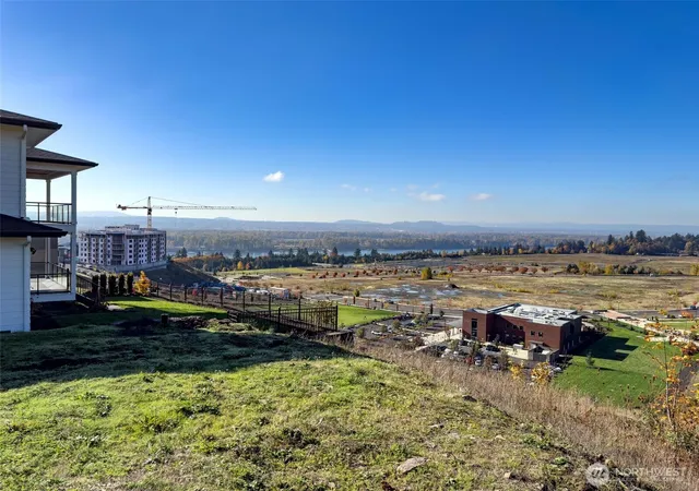 Photo 3 of Single family home for sale at 4402 SE Ascension Dr, Camas, WA 98607 | MLS# NWM2594733 | Listing updated on 2026-10-15