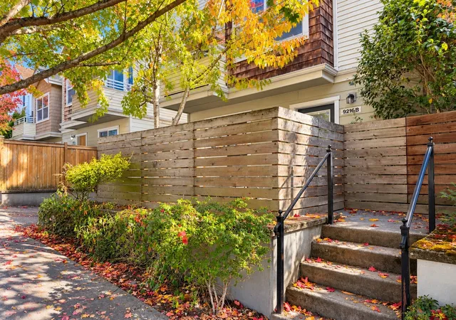 Photo 3 of Townhouse for sale at 9216 Stone Ave N #B, Seattle, WA 98103 | MLS# NWM2594734 | Listing updated on 2026-10-16