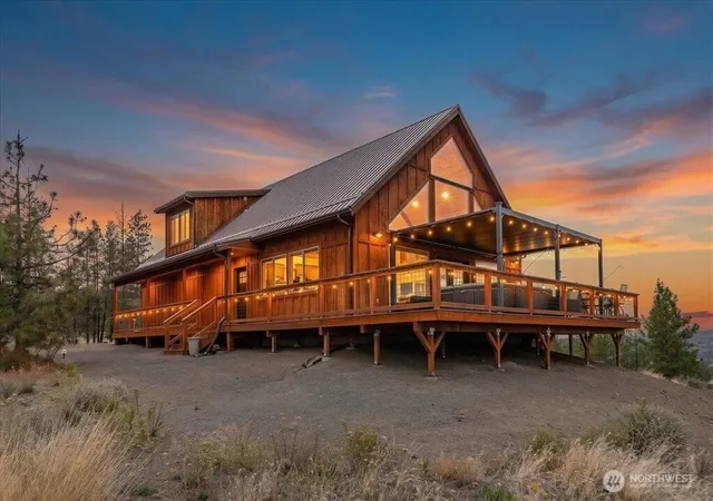 Single family home for sale at 34500 Partridge Ln N, Davenport, WA 99122 | MLS# NWM2594738