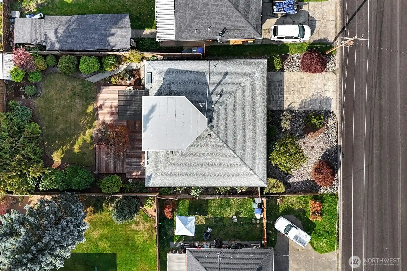 Photo 2 of Single family home for sale at 616 13th Street SW, Puyallup, WA 98371 | MLS# NWM2594745 | Listing updated on 2026-10-26