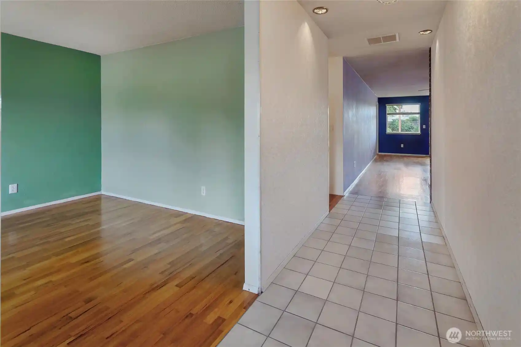 Photo 4 of Single family home for sale at 616 13th Street SW, Puyallup, WA 98371 | MLS# NWM2594745 | Listing updated on 2026-10-26