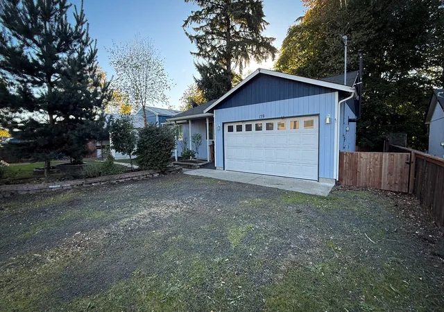 Photo 4 of Single family home for sale at 139 Mcclellan St SE, Tenino, WA 98589 | MLS# NWM2594788 | Listing updated on 2026-10-20