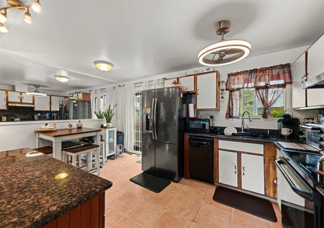 Photo 4 of Sale Pending at 4057 30th Avenue S, Seattle, WA 98108 | MLS# NWM2594799 | Listing updated on 2026-10-26