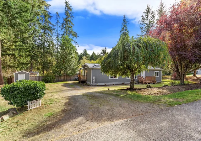 Manufactured home for sale at 2621 194th Avenue SW, Lakebay, WA 98349 | MLS# NWM2594801
