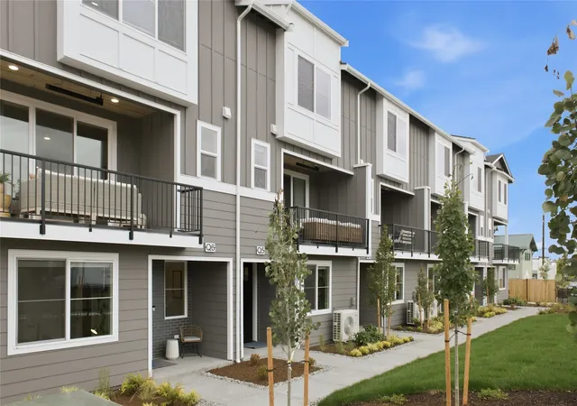 Townhouse for sale at 21029 87th Avenue SE #N3, Snohomish, WA 98296 | MLS# NWM2594823