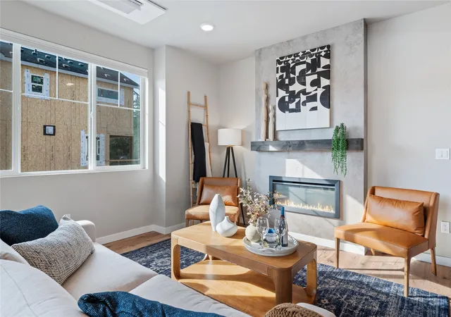 Photo 4 of Townhouse for sale at 14424 Madison Way #H1, Lynnwood, WA 98087 | MLS# NWM2594830 | Listing updated on 2026-10-28