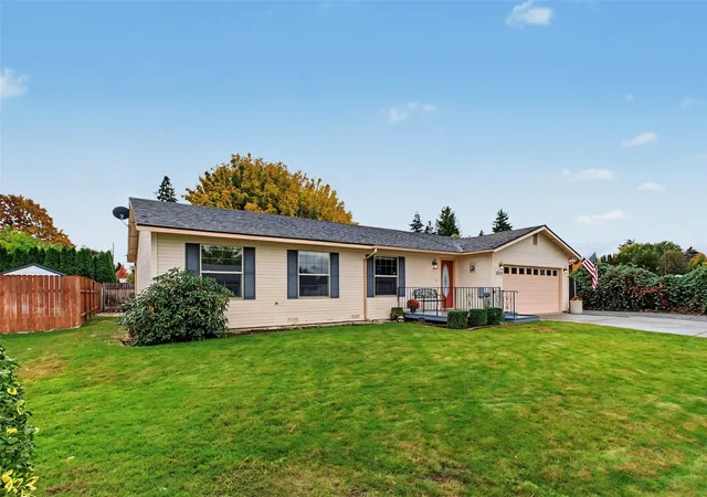 Photo 1 of Single family home for sale at 1317 Welch Ave, Wenatchee, WA 98801 | MLS# NWM2594837 | Listing updated on 2026-10-29