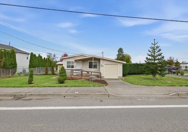 Photo 2 of Single family home for sale at 2379 E Section St, Mount Vernon, WA 98274 | MLS# NWM2594849 | Listing updated on 2026-10-17