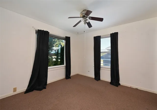 Photo 2 of Single family home for sale at 4434 28th Place W, Seattle, WA 98199 | MLS# NWM2594863 | Listing updated on 2026-10-20