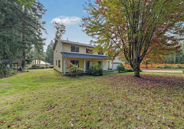 Photo 2 of Single family home for sale at 221 195 Avenue SW, Lakebay, WA 98349 | MLS# NWM2594873 | Listing updated on 2026-10-17
