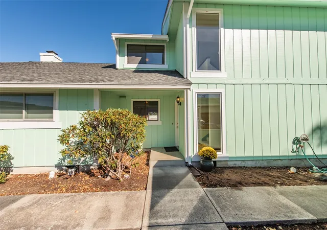 Photo 2 of Condo for sale at 834 N Canterbury Ct #303, Sequim, WA 98382 | MLS# NWM2594890 | Listing updated on 2026-10-21