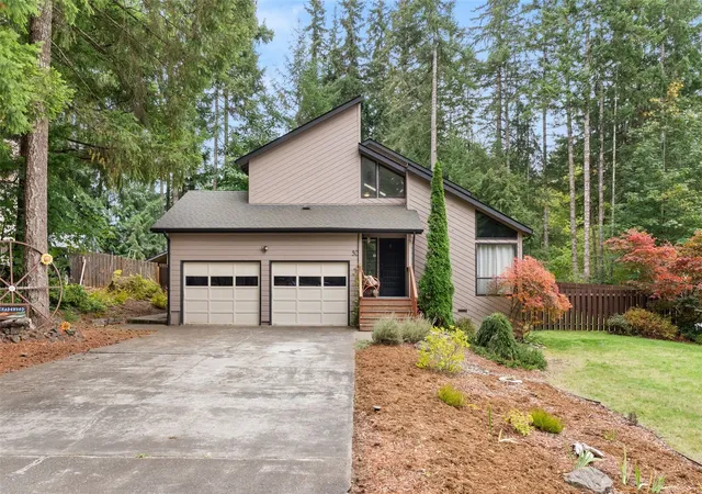 Single family home for sale at 30 SE Shadowood Dr, Shelton, WA 98584 | MLS# NWM2594896