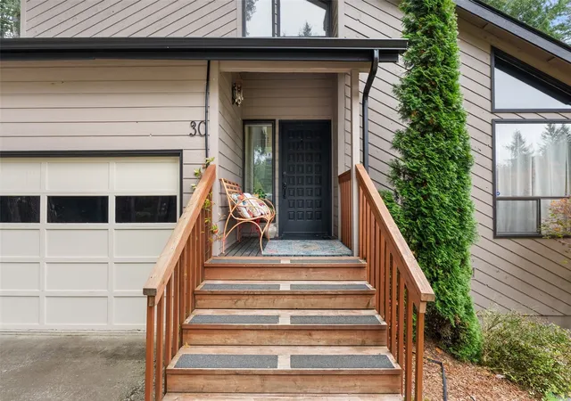 Photo 4 of Single family home for sale at 30 SE Shadowood Dr, Shelton, WA 98584 | MLS# NWM2594896 | Listing updated on 2026-10-18