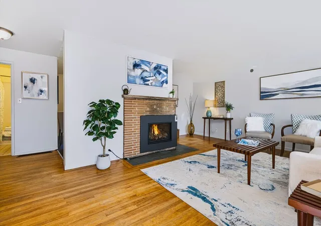 Photo 4 of Single family home for sale at 1204 N 172nd Street, Shoreline, WA 98133 | MLS# NWM2594897 | Listing updated on 2026-10-27