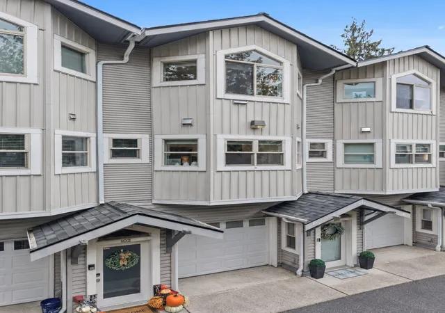 Photo 1 of Townhouse for sale at 11570 Stone Ave N #103A, Seattle, WA 98133 | MLS# NWM2594898 | Listing updated on 2026-10-19