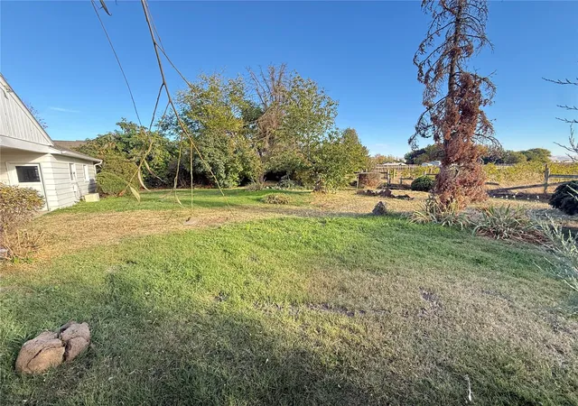 Photo 25 of Single family home for sale at 100 Hill Rd, Walla Walla, WA 99362 | MLS# NWM2594922 | Listing updated on 2026-10-22
