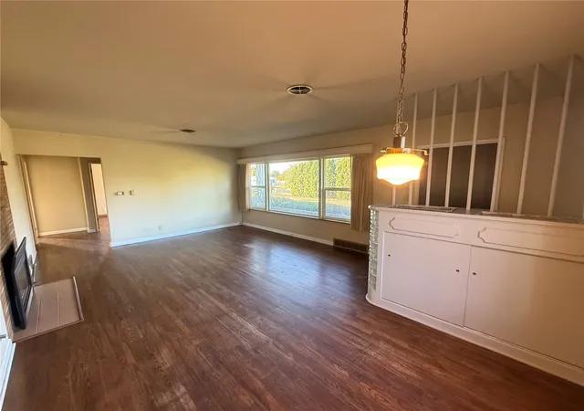 Photo 3 of Single family home for sale at 100 Hill Rd, Walla Walla, WA 99362 | MLS# NWM2594922 | Listing updated on 2026-10-18