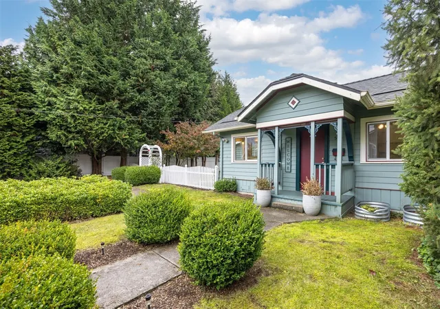 Photo 2 of Sale Pending at 521 Talcott St, Sedro Woolley, WA 98284 | MLS# NWM2594948 | Listing updated on 2026-10-28