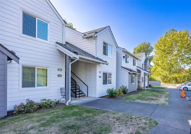 Photo 3 of Condo for sale at 4251 Wintergreen Cir #279, Bellingham, WA 98226 | MLS# NWM2594950 | Listing updated on 2026-10-28