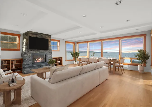Photo 2 of Single family home for sale at 28 W N Camano Dr, Camano Island, WA 98282 | MLS# NWM2594952 | Listing updated on 2026-10-17