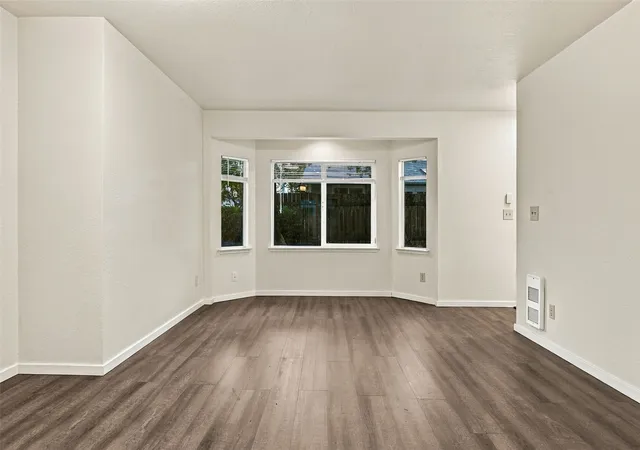 Photo 4 of Single family home for sale at 2115 Conger Ave NW, Olympia, WA 98502 | MLS# NWM2594959 | Listing updated on 2026-10-16