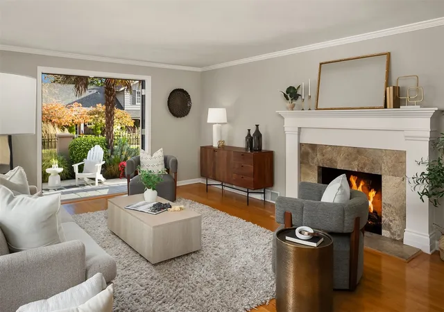 Photo 2 of Single family home for sale at 6630 NE Windermere Rd, Seattle, WA 98115 | MLS# NWM2594978 | Listing updated on 2026-10-29