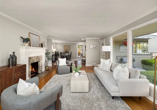 Photo 3 of Single family home for sale at 6630 NE Windermere Rd, Seattle, WA 98115 | MLS# NWM2594978 | Listing updated on 2026-10-29